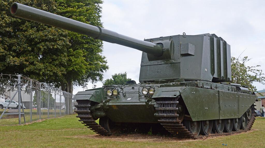 FV4005 stroj který vypadal jako přehnaný nápad       