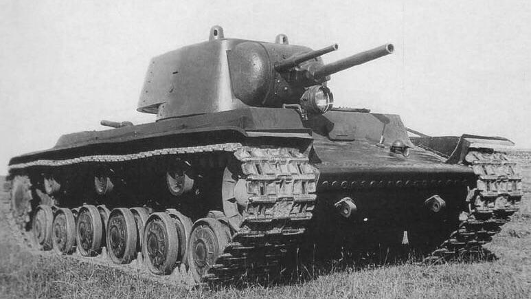 Těžký tank T‑150: Sovětský těžký kolos              