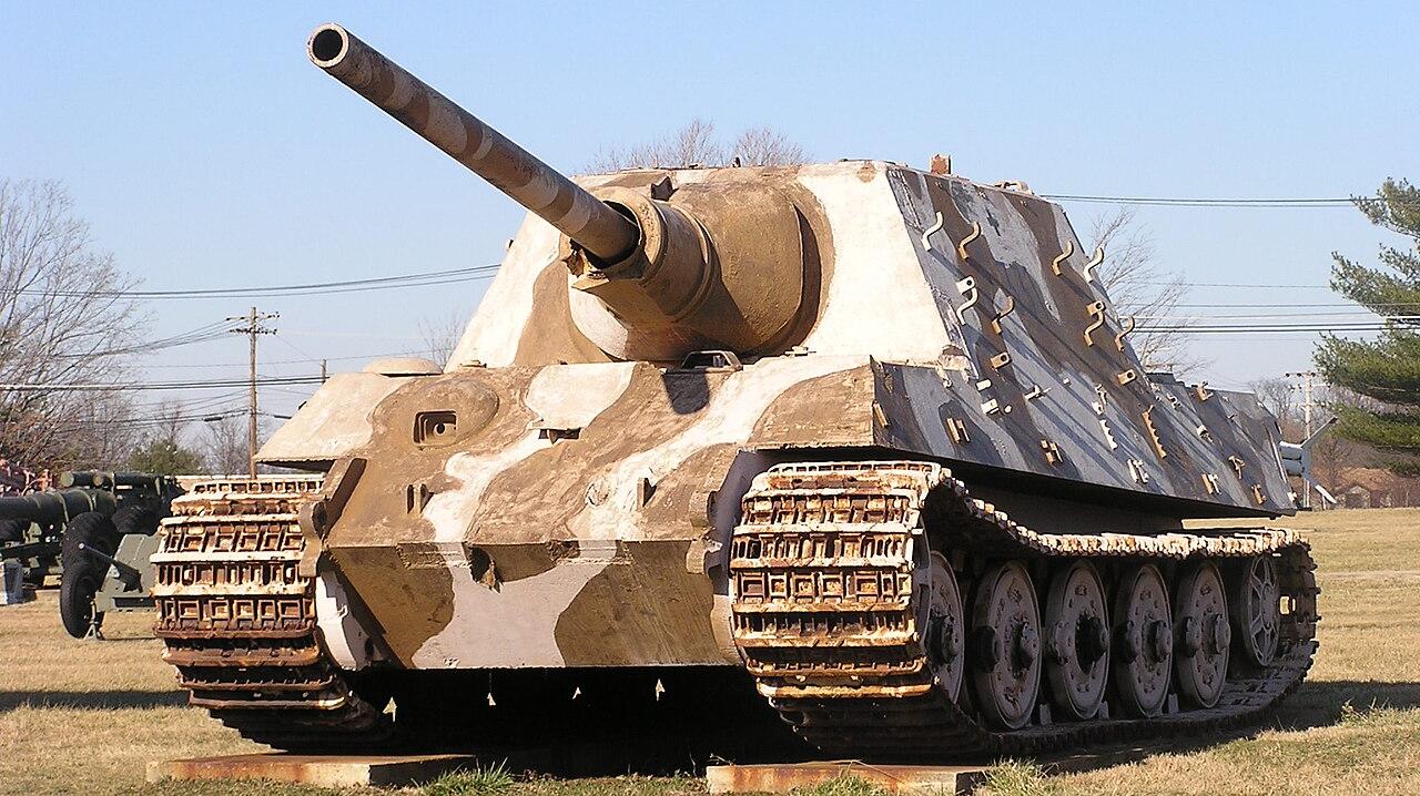 Jagdtiger a síla která narážela na vlastní tíhu         