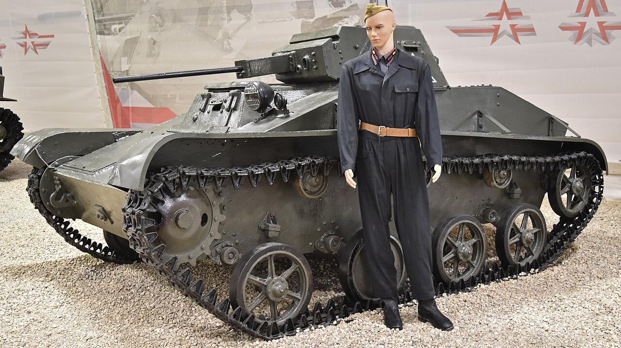 T-60: Sovětský nouzový lehký tank který zachránil Moskvu v roce 1941