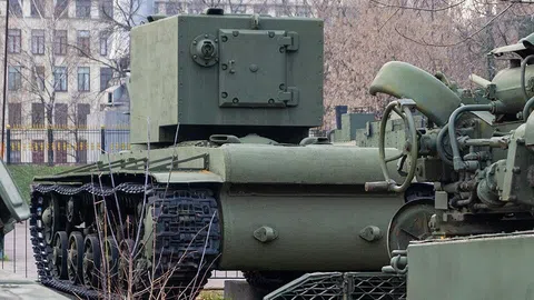 KV-2 byl spíš kladivo než přesný nástroj            