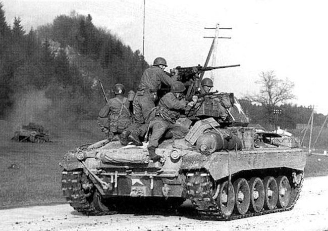 M24 Chaffee