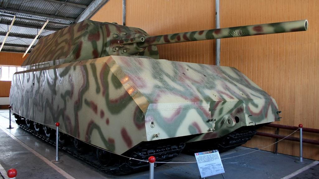 Maus a mýtus nezničitelného kolosu                     