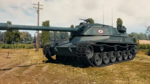 Durendal na screenech ukázal nízký profil a zvláštní mix korby a věže